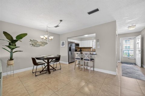 Copropriété à vendre à Belleair, Floride: 2 chambres, 111.48 m2 № 2101370 - photo 5