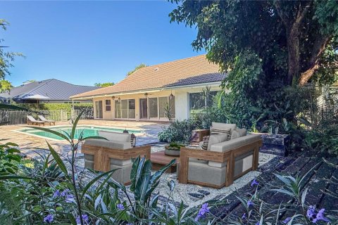 House in Boca Raton, Florida 3 bedrooms, 227.33 sq.m. № 1951003 - photo 10