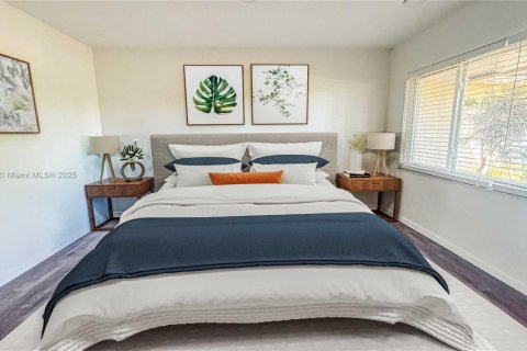 House in Boca Raton, Florida 3 bedrooms, 227.33 sq.m. № 1951003 - photo 8