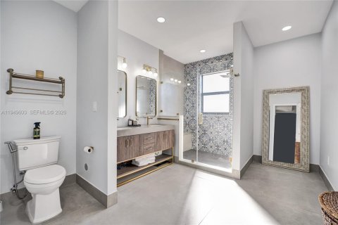 Villa ou maison à vendre à Miami, Floride: 4 chambres, 257.9 m2 № 2011752 - photo 19