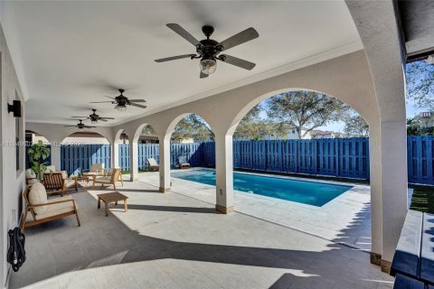 Villa ou maison à vendre à Miami, Floride: 4 chambres, 257.9 m2 № 2011752 - photo 26