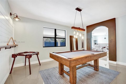 Villa ou maison à vendre à Miami, Floride: 4 chambres, 257.9 m2 № 2011752 - photo 7