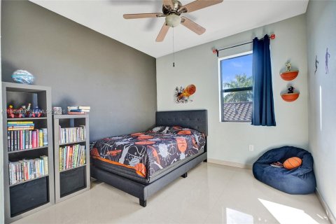 Villa ou maison à vendre à Miami, Floride: 4 chambres, 257.9 m2 № 2011752 - photo 23