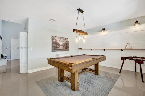 Villa ou maison à vendre à Miami, Floride: 4 chambres, 257.9 m2 № 2011752 - photo 6