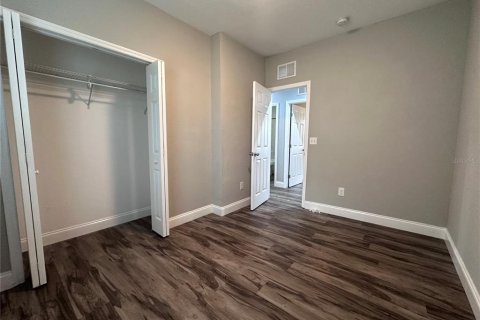 House in Tampa, Florida 3 bedrooms, 107.49 sq.m. № 1869616 - photo 20