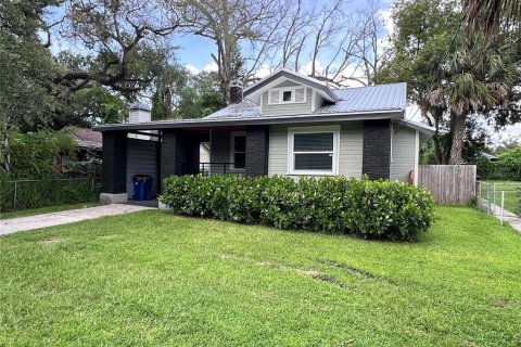 House in Tampa, Florida 3 bedrooms, 107.49 sq.m. № 1869616 - photo 3