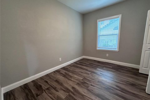 House in Tampa, Florida 3 bedrooms, 107.49 sq.m. № 1869616 - photo 19