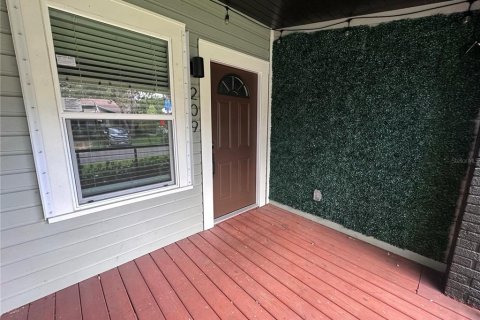 House in Tampa, Florida 3 bedrooms, 107.49 sq.m. № 1869616 - photo 4