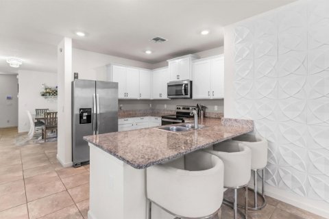 Villa ou maison à vendre à Port St. Lucie, Floride: 3 chambres, 139.73 m2 № 2181280 - photo 8