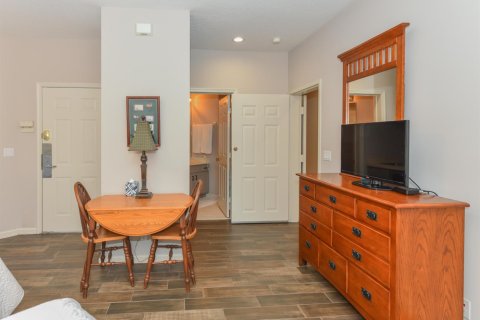 Condo in Port St. Lucie, Florida, 2 bedrooms  № 2253480 - photo 11