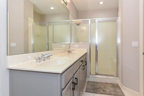 Condo in Port St. Lucie, Florida, 2 bedrooms  № 2253480 - photo 5