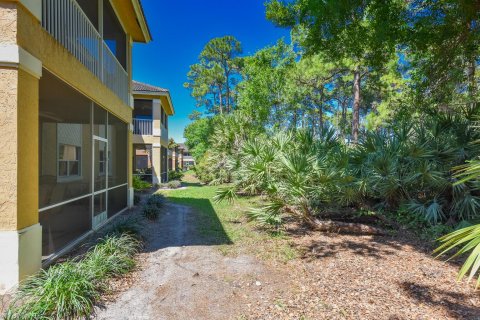 Condo in Port St. Lucie, Florida, 2 bedrooms  № 2253480 - photo 29