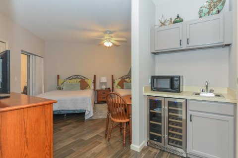 Condo in Port St. Lucie, Florida, 2 bedrooms  № 2253480 - photo 8