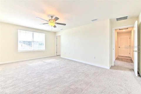 Casa en venta en Zephyrhills, Florida, 4 dormitorios, 220.27 m2 № 2206198 - foto 9