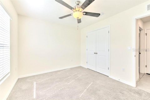 Casa en venta en Zephyrhills, Florida, 4 dormitorios, 220.27 m2 № 2206198 - foto 16