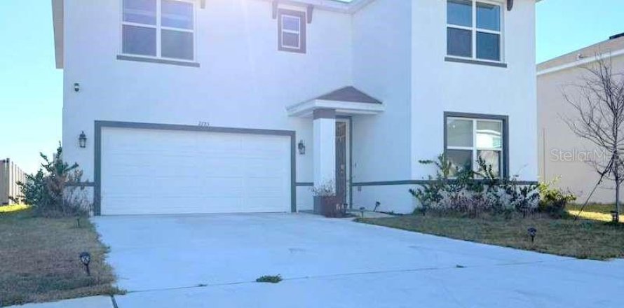 Casa en Zephyrhills, Florida 4 dormitorios, 220.27 m2 № 2206198