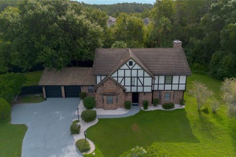 Casa en venta en Kissimmee, Florida, 6 dormitorios, 354.61 m2 № 2094340 - foto 8