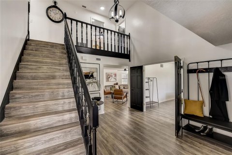 Casa en venta en Kissimmee, Florida, 6 dormitorios, 354.61 m2 № 2094340 - foto 12
