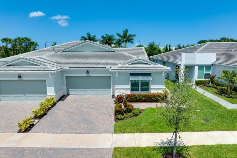 Casa en venta en Saint Lucie, Florida, 2 dormitorios, 174.47 m2 № 1793304 - foto 1