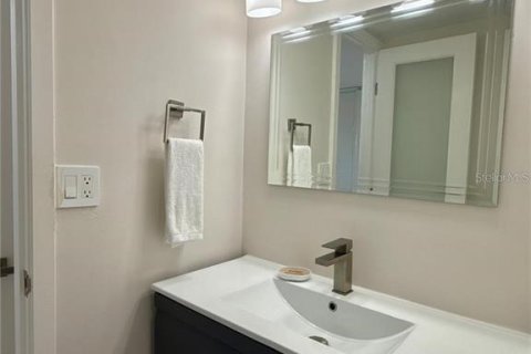 Condominio en alquiler en Daytona Beach, Florida, 2 dormitorios, 118.45 m2 № 2103326 - foto 28