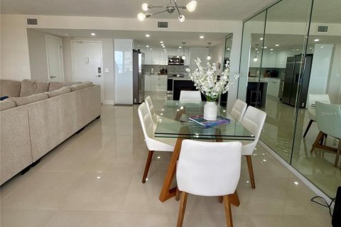 Condominio en alquiler en Daytona Beach, Florida, 2 dormitorios, 118.45 m2 № 2103326 - foto 12