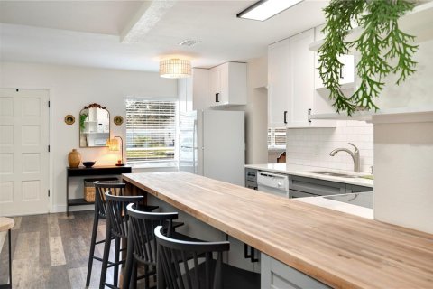 Купить виллу или дом в Лейкленд, Флорида 12 комнат, 156.82м2, № 1550907 - фото 11