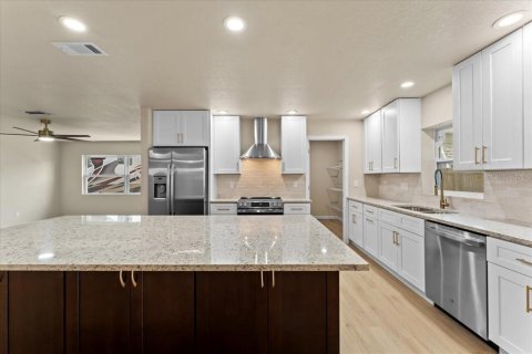 Villa ou maison à vendre à Bradenton, Floride: 3 chambres, 156.08 m2 № 1907647 - photo 8