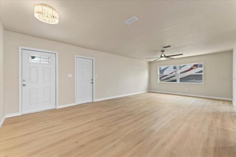 Villa ou maison à vendre à Bradenton, Floride: 3 chambres, 156.08 m2 № 1907647 - photo 5