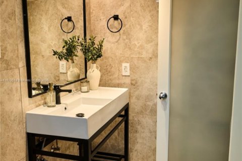 Condominio en venta en Miami Beach, Florida, 55.74 m2 № 1794524 - foto 18