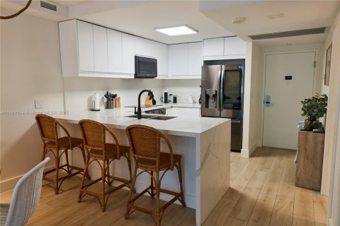 Condominio en venta en Miami Beach, Florida, 55.74 m2 № 1794524 - foto 9