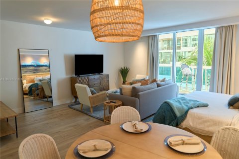 Condominio en venta en Miami Beach, Florida, 55.74 m2 № 1794524 - foto 13