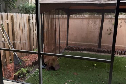 Touwnhouse à vendre à Sunrise, Floride: 3 chambres, 146.88 m2 № 2066281 - photo 20