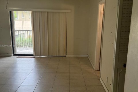 Touwnhouse à vendre à Sunrise, Floride: 3 chambres, 146.88 m2 № 2066281 - photo 23