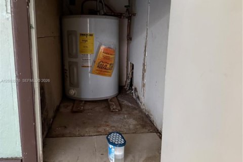 Touwnhouse à vendre à Sunrise, Floride: 3 chambres, 146.88 m2 № 2066281 - photo 11