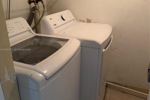 Touwnhouse à vendre à Sunrise, Floride: 3 chambres, 146.88 m2 № 2066281 - photo 12