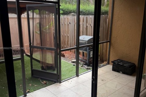 Touwnhouse à vendre à Sunrise, Floride: 3 chambres, 146.88 m2 № 2066281 - photo 19