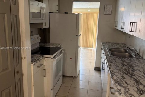 Touwnhouse à vendre à Sunrise, Floride: 3 chambres, 146.88 m2 № 2066281 - photo 8