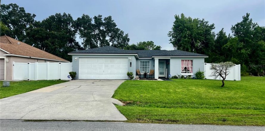 House in Kissimmee, Florida 3 bedrooms, 109.25 sq.m. № 1826378