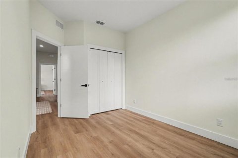 Купить таунхаус в Тампа, Флорида 8 комнат, 139.35м2, № 2431106 - фото 16