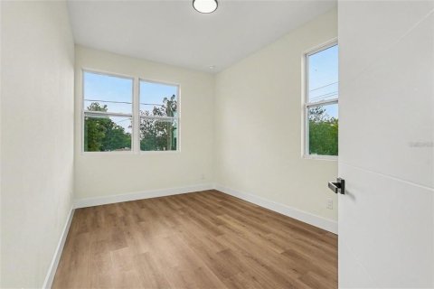 Купить таунхаус в Тампа, Флорида 8 комнат, 139.35м2, № 2431106 - фото 15