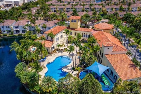 Villa ou maison à louer à Aventura, Floride: 3 chambres, 226.03 m2 № 2390225 - photo 6