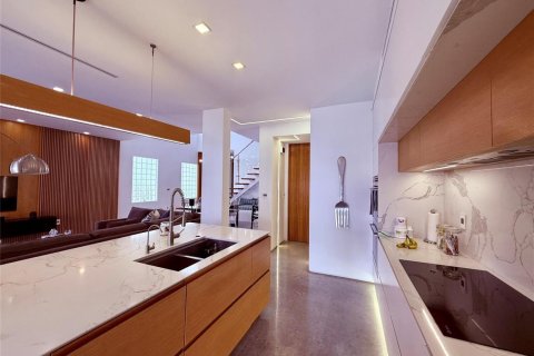 Villa ou maison à louer à Aventura, Floride: 3 chambres, 226.03 m2 № 2390225 - photo 12