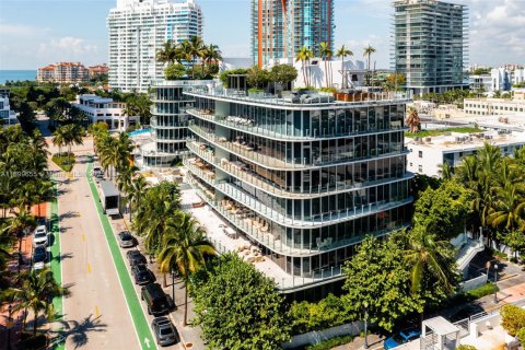 Condo in Miami Beach, Florida, 5 bedrooms  № 2014851 - photo 4