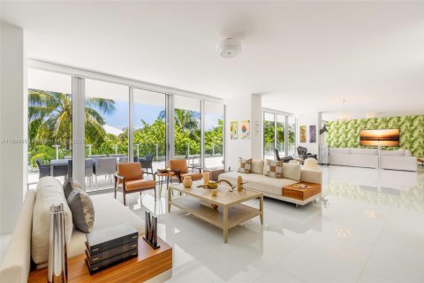 Condo in Miami Beach, Florida, 5 bedrooms  № 2014851 - photo 8