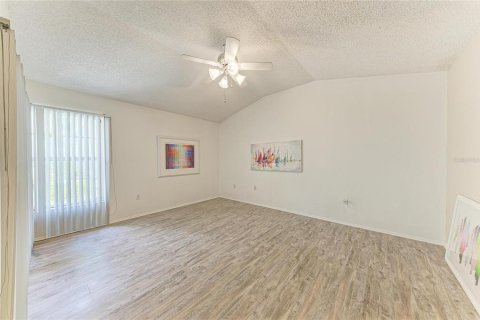 Condo in Bradenton, Florida, 3 bedrooms  № 2210440 - photo 19