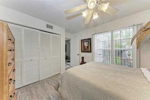 Condo in Bradenton, Florida, 3 bedrooms  № 2210440 - photo 27