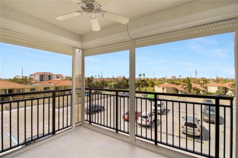 Condominio en venta en Saint Petersburg, Florida, 2 dormitorios, 116.13 m2 № 2094473 - foto 25
