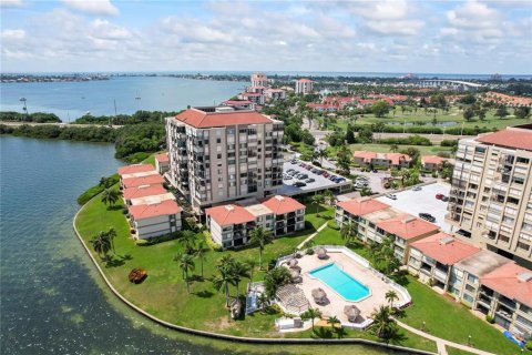 Condominio en venta en Saint Petersburg, Florida, 2 dormitorios, 116.13 m2 № 2094473 - foto 8