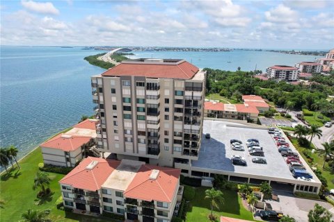 Condominio en venta en Saint Petersburg, Florida, 2 dormitorios, 116.13 m2 № 2094473 - foto 4