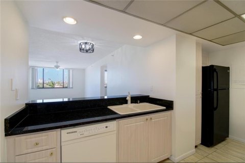 Condominio en venta en Saint Petersburg, Florida, 2 dormitorios, 116.13 m2 № 2094473 - foto 12